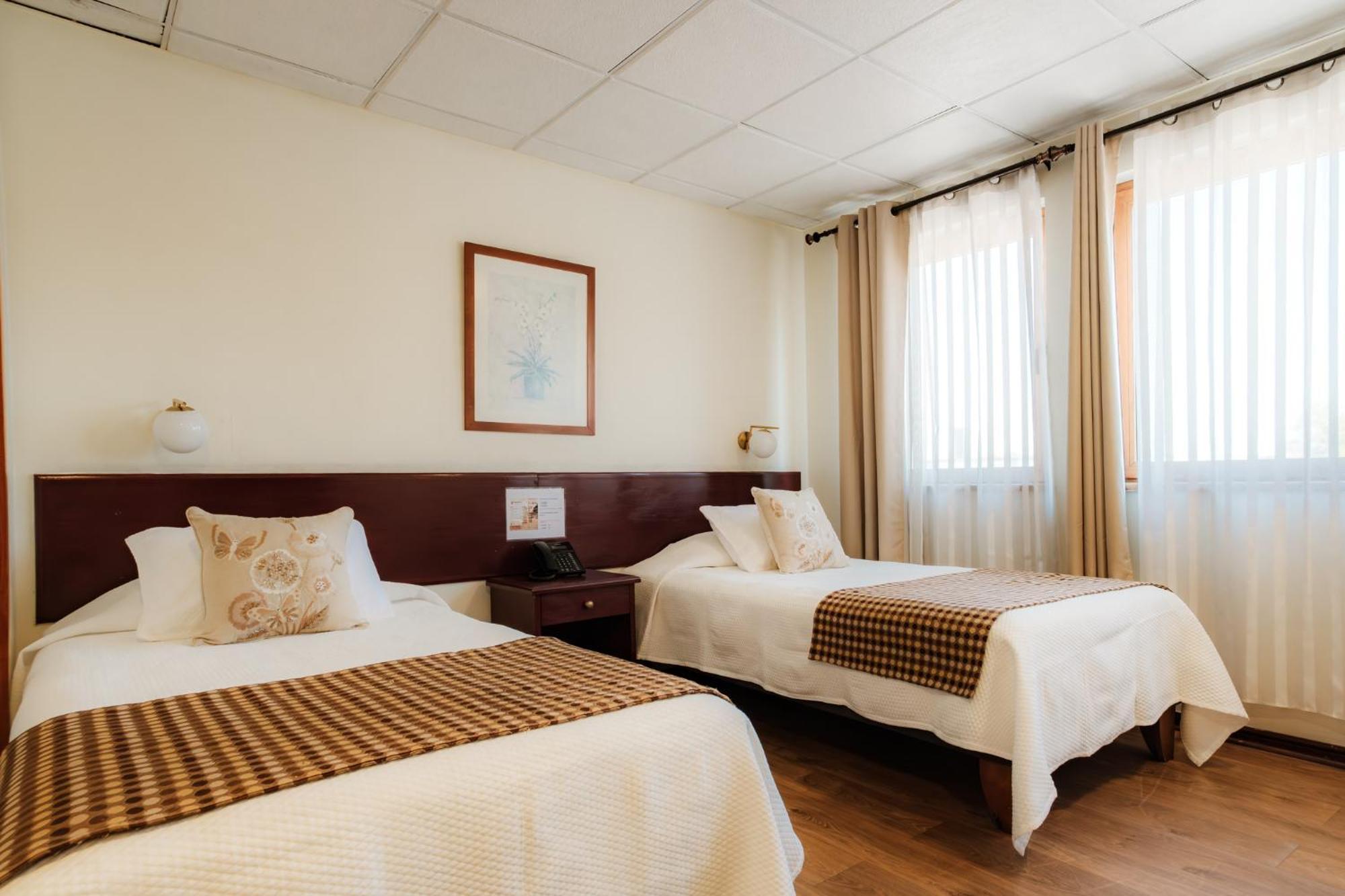 Tur Hotel Santiago — Photos 2